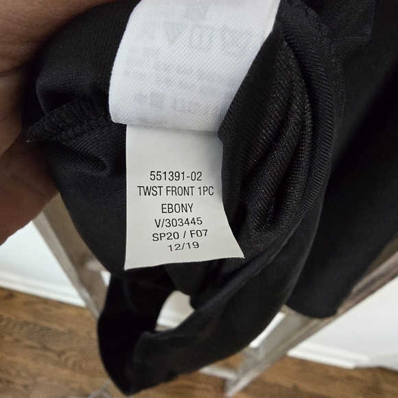 ⭐️40% Off⭐️ Old Navy Twist Front Black One Piece Swimsuit - Picture 10 of 11